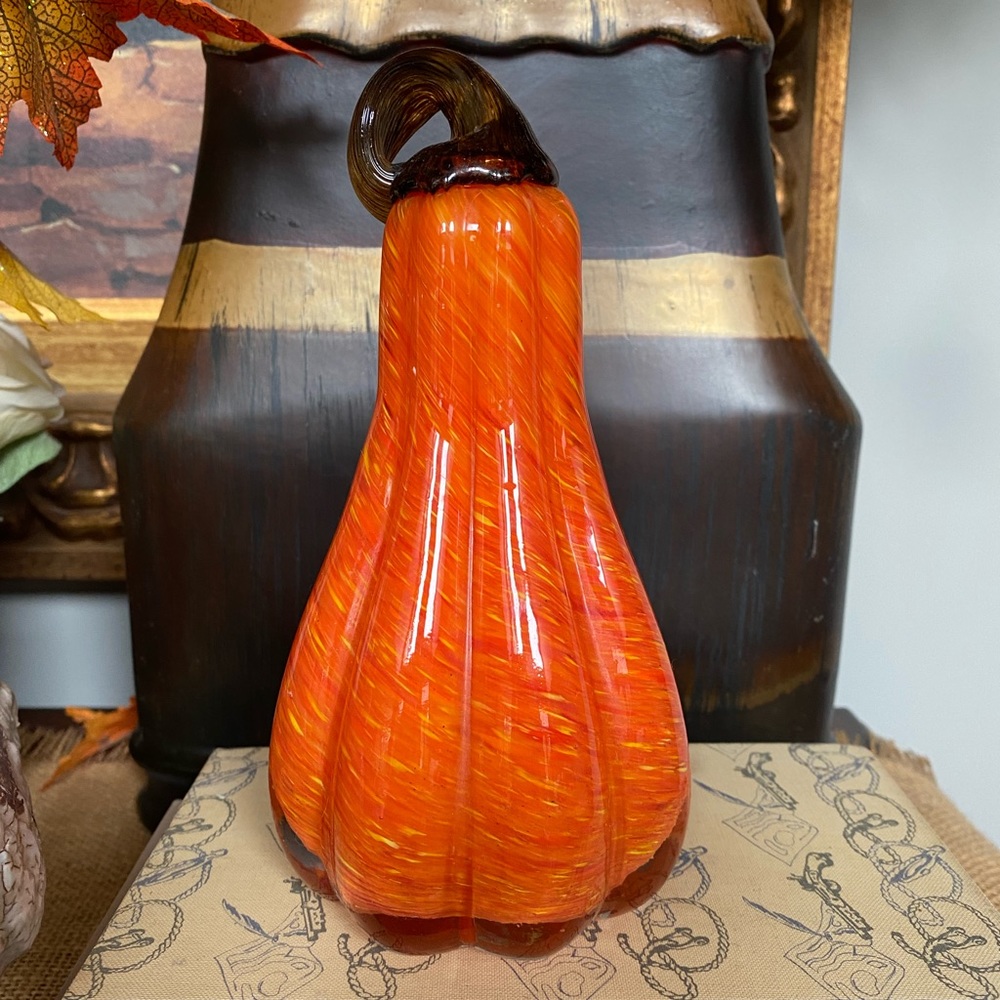 Adorable Glass Pumpkin decor - Picture 6 of 9